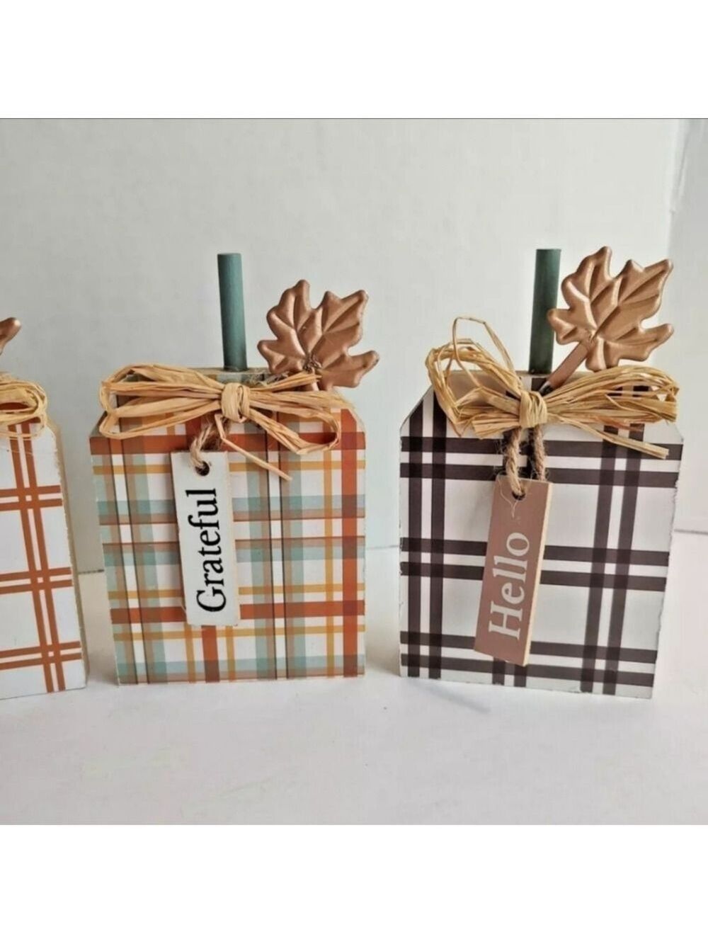 13 Fun Fall. Items 7 Fabric Pumpkins , Twine 1 Ea & 5 Signs AMAZIMG SO cut - Picture 12 of 14